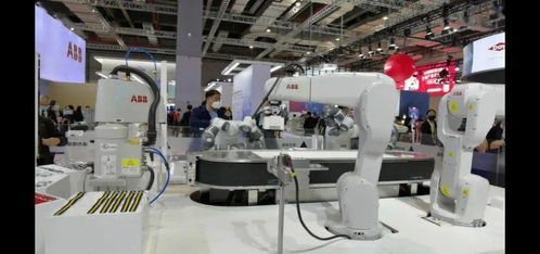 進博會機器人天團震撼表演 會 讀心術(shù) 的乒乓球機器人 會茶藝 會說話,更有ex仿生機器人