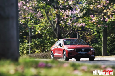 S60以安全與健康品質(zhì)回應(yīng)共振問題 清潔用金屬墊彰顯細(xì)節(jié)關(guān)懷